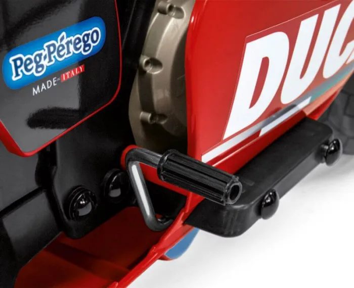 Детский электромотоцикл Peg-Perego Ducati GP — изображение 11