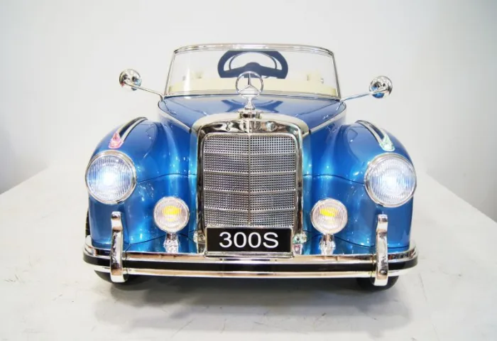 detskij-jelektromobil-mercedesbenz-300s-licenzionnaja-model-river-toys-7 Детский электромобиль MercedesBenz 300S Лицензионная модель Etoro original — изображение 8