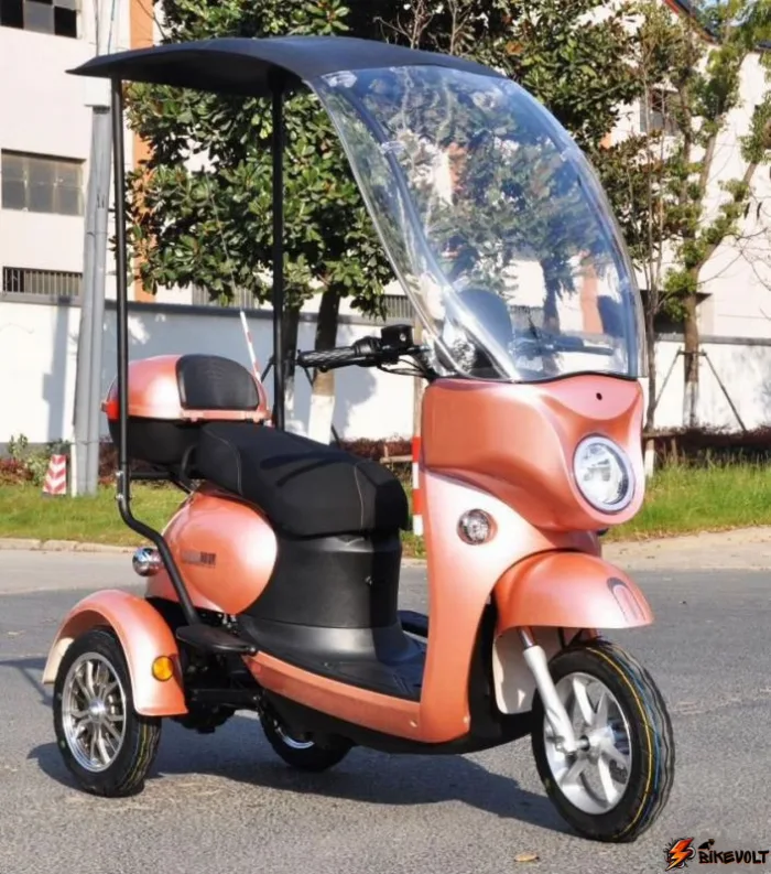 e-trike-vespa-cabine-0 E-trike Vespa Cabine - электроскутер(электротрицикл) — изображение 1