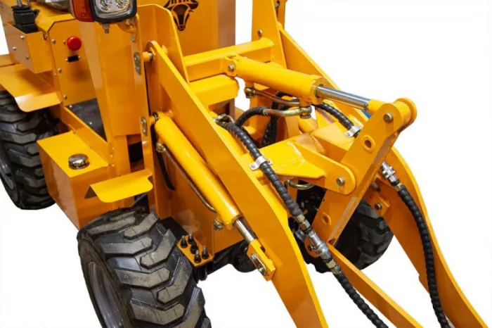 Грузовая электрическая тележка (погрузчик) RTA БРАВО 4x4 — изображение 9