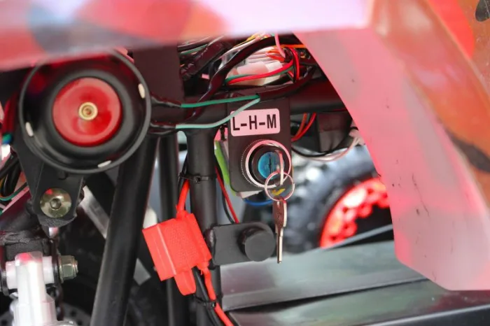 Электроквадроцикл Mytoy 800H с ножным тормозом — изображение 8