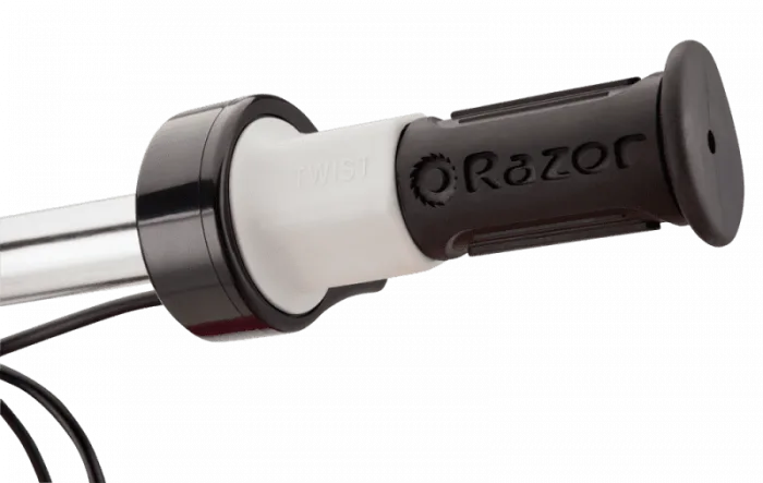 Электромотоцикл детский для девочки Razor Pocket Mod Betty — изображение 6