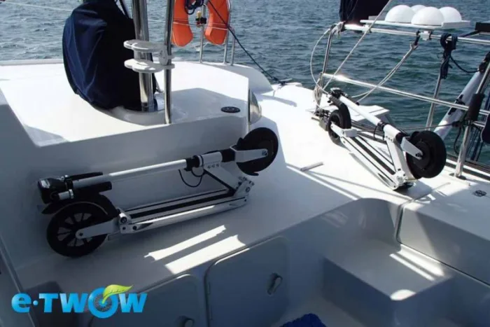 Электросамокат E-TWOW GENERIC TWO S2 ECO Е-Туов Дженерик Ту С2 Эко черный — изображение 9