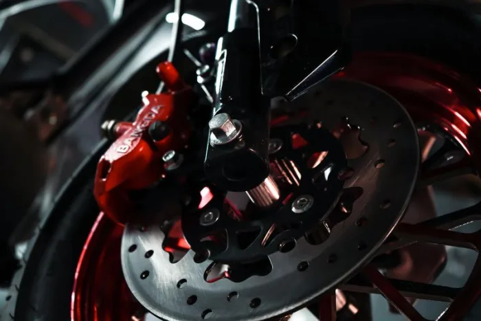 Электроскутер WHITE SIBERIA Wild Wheel+ 3950W — изображение 18