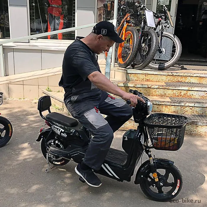 Электроскутер MD 350 с педалями — изображение 8