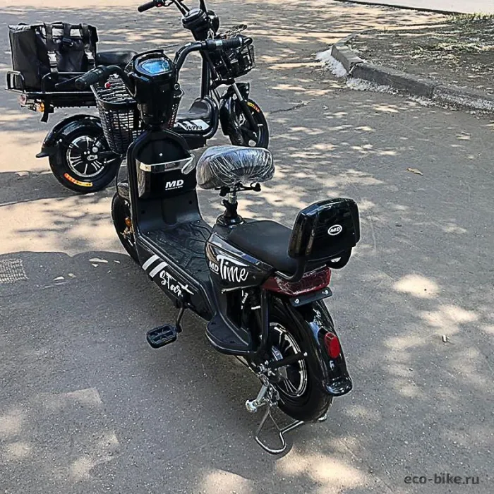 Электроскутер MD 350 с педалями — изображение 9