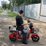 Электроскутер NEO 500 красный и белый цвет — изображение 4