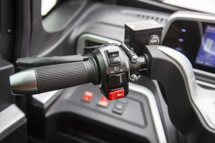 Электротрицикл Rutrike Кабина — изображение 13