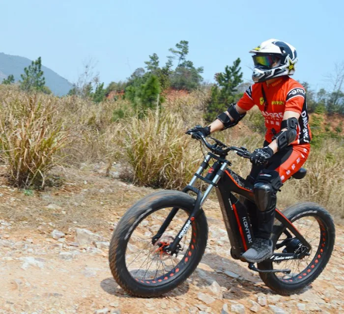 Электровелосипед GreenCamel Kontax (R26FAT Kenda 750W Bafang 48V LG 13Ah) carbon, torque, Altus 8скор — изображение 4