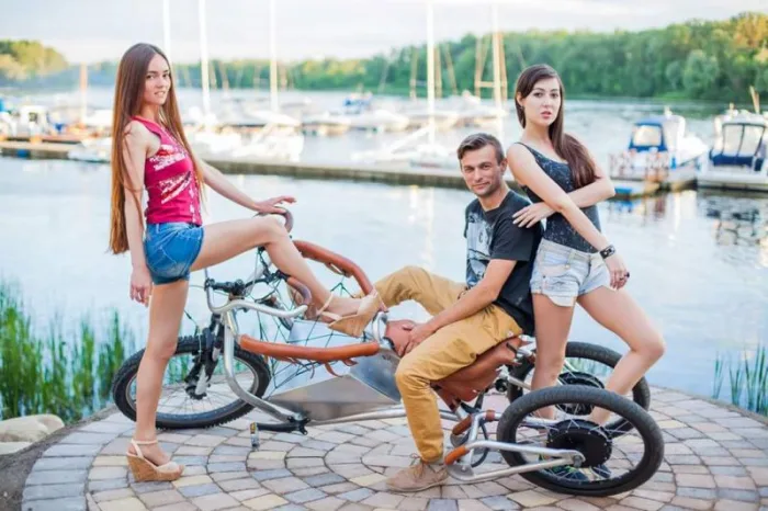 Трехколесный электровелосипед - электроскутер Gagarin Trike 2х3 2000W — изображение 3