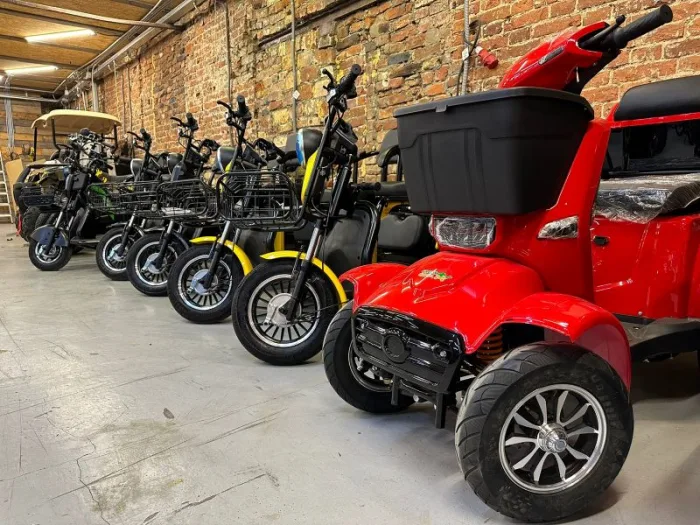 invalidnaya-kolyaska-s-elektroprivodom-rutrike-pilot-krasnyj-2 Инвалидная коляска с электроприводом Rutrike Пилот красный — изображение 3