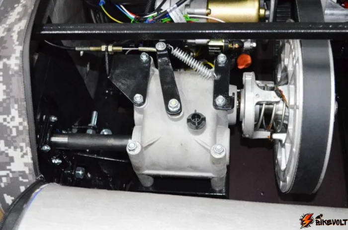 Мотобуксировщик - мотособака КОЙРА Богатырь 20 ER. Эл/стартер, 20 л/с, Реверс редуктор - задний ход. Базовая комплектация — изображение 13