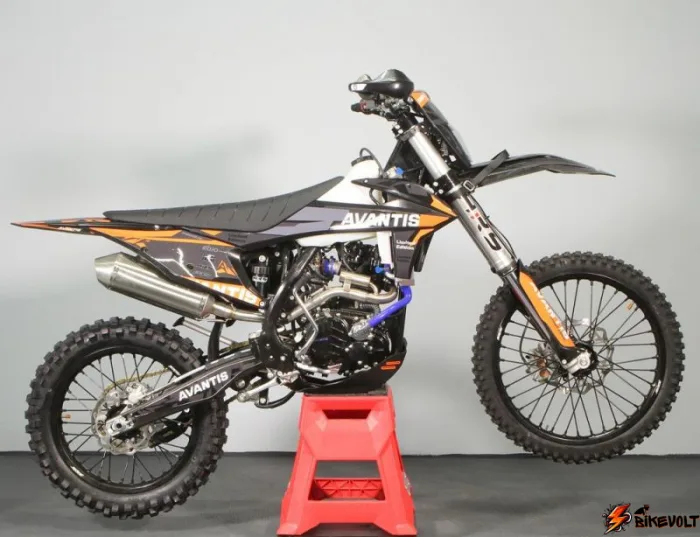 Мотоцикл AVANTIS ENDURO 300 PRO CARB FCR EXCLUSIVE ARS (CBS300/174MN-3 DESIGN HS ЧЕРНЫЙ) DESIGN HS — изображение 3