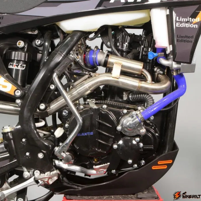 Мотоцикл AVANTIS ENDURO 300 PRO CARB FCR EXCLUSIVE ARS (CBS300/174MN-3 DESIGN HS ЧЕРНЫЙ) DESIGN HS — изображение 9